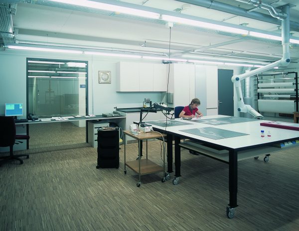 Atelier di restauro, Centro delle collezioni Berna, 2003 © Fotografia Guy Jost